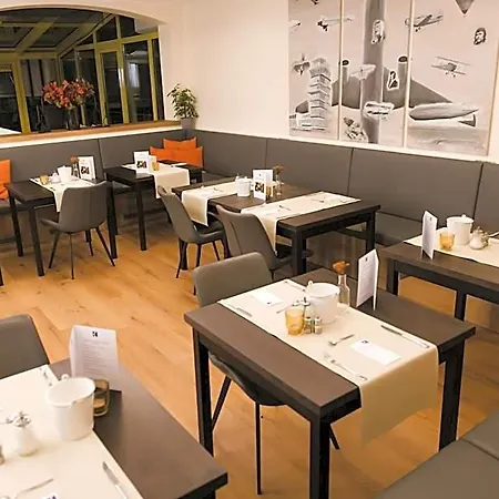 Reinisch 4*