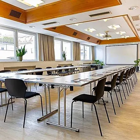 Aparthotel Das Reinisch Apartments 4*