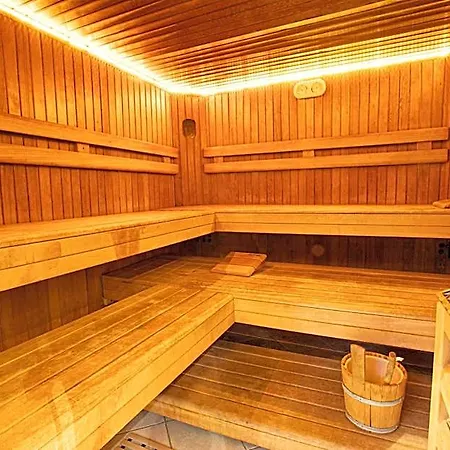 Reinisch Aparthotel 4*